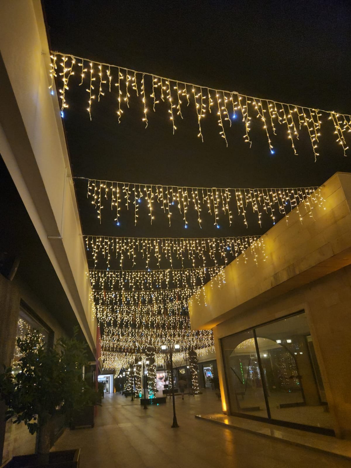Cadde Yılbaşı Süslemeleri